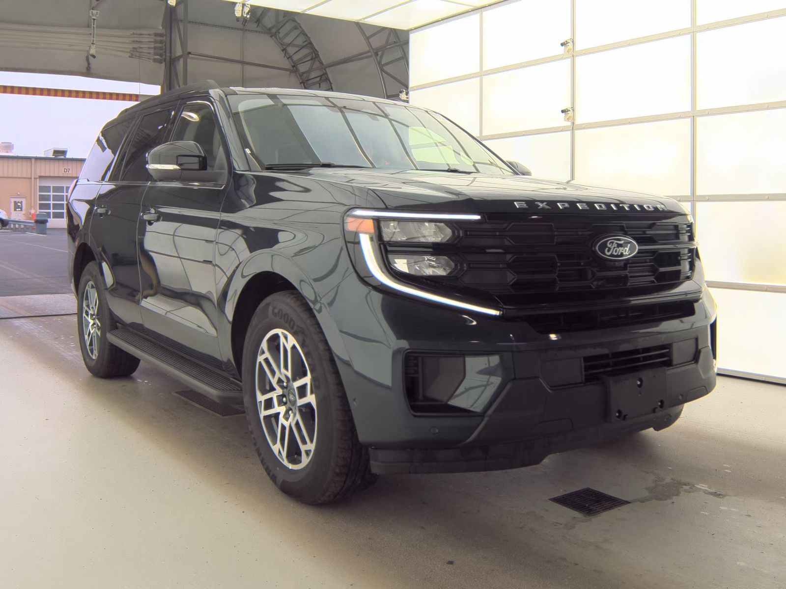 FORD EXPEDITION - 5