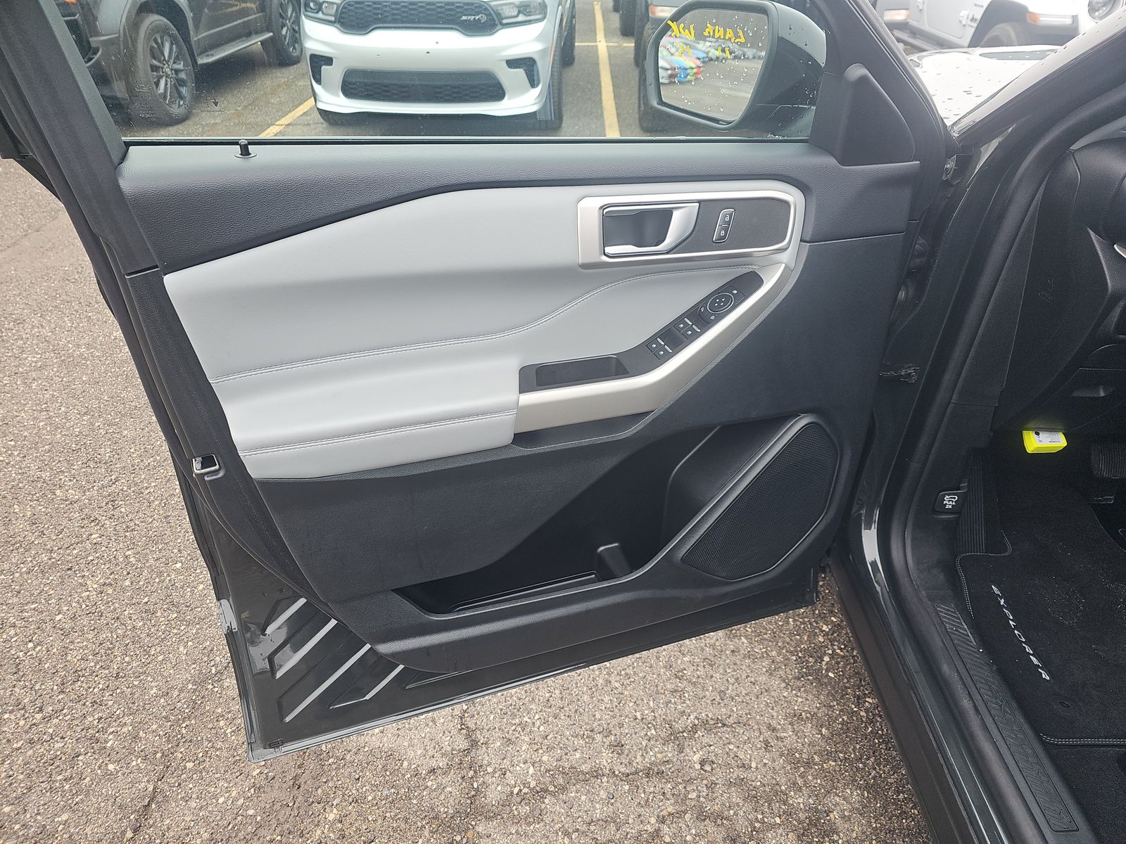 2024 Ford Explorer XLT AWD