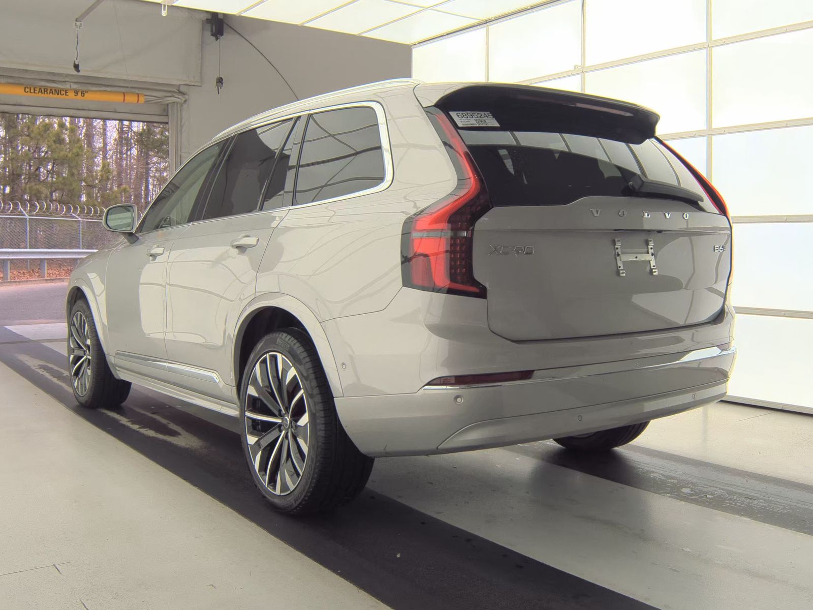 2025 Volvo XC90 B6 Plus AWD