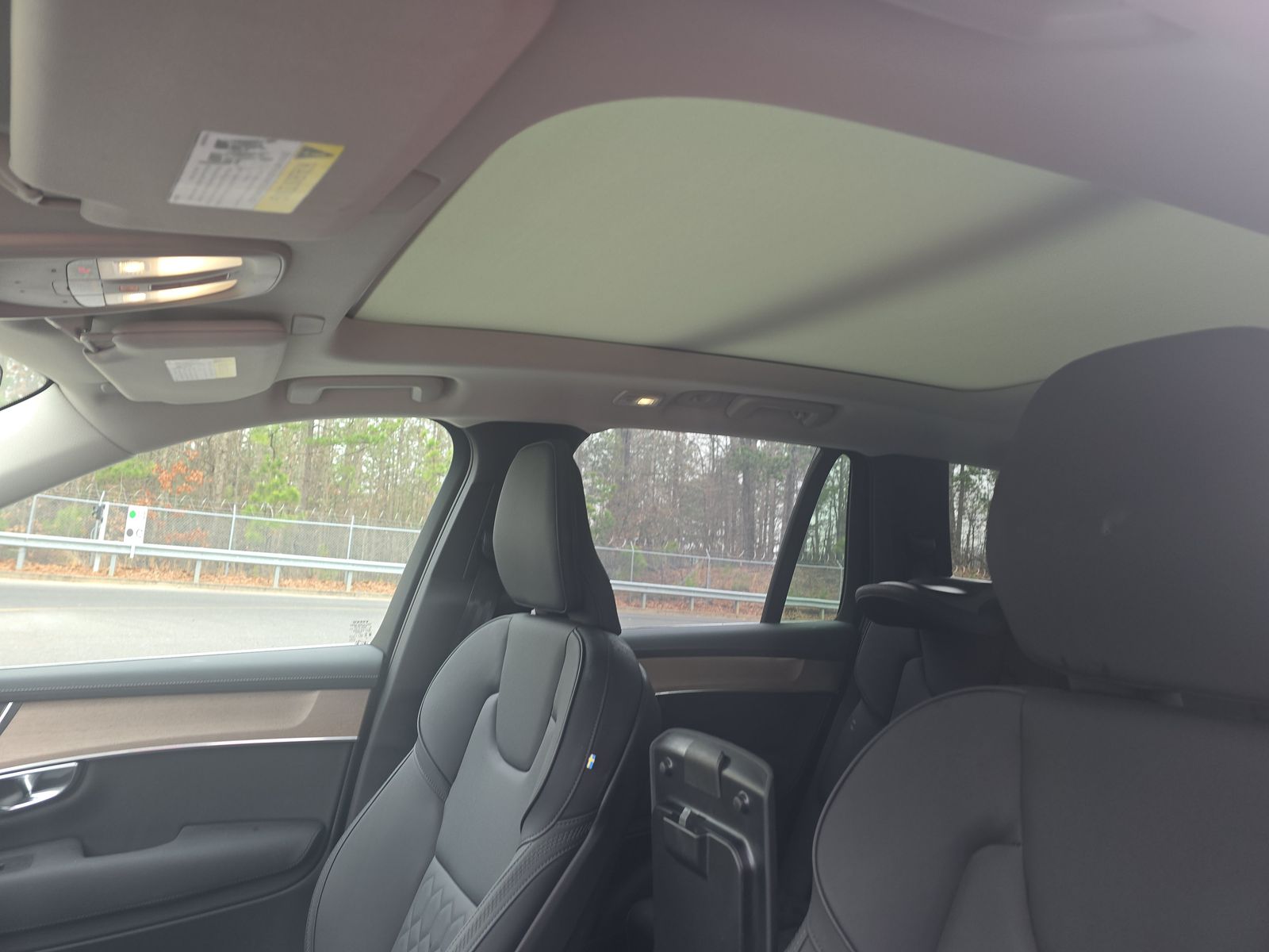 2025 Volvo XC90 B6 Plus AWD