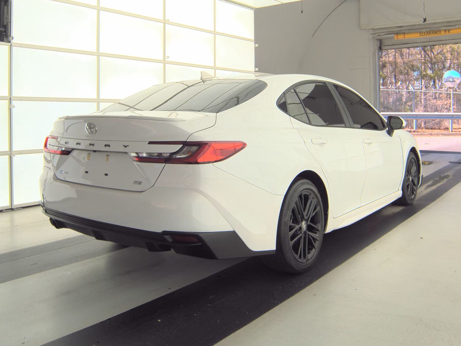 2025 Toyota Camry SE FWD