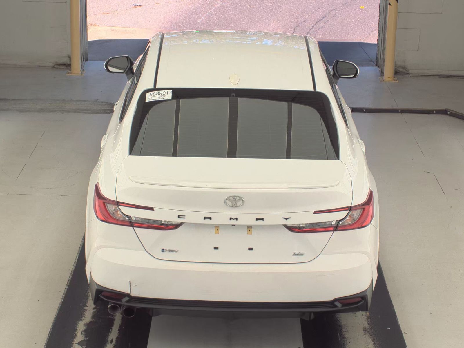 2025 Toyota Camry SE FWD