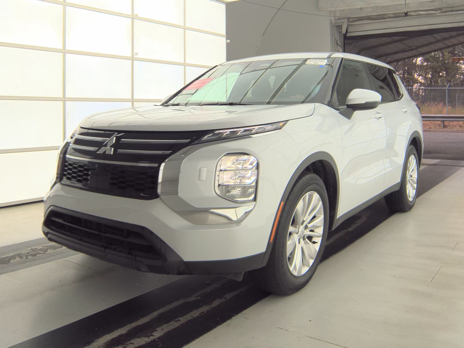 2025 Mitsubishi Outlander ES AWD