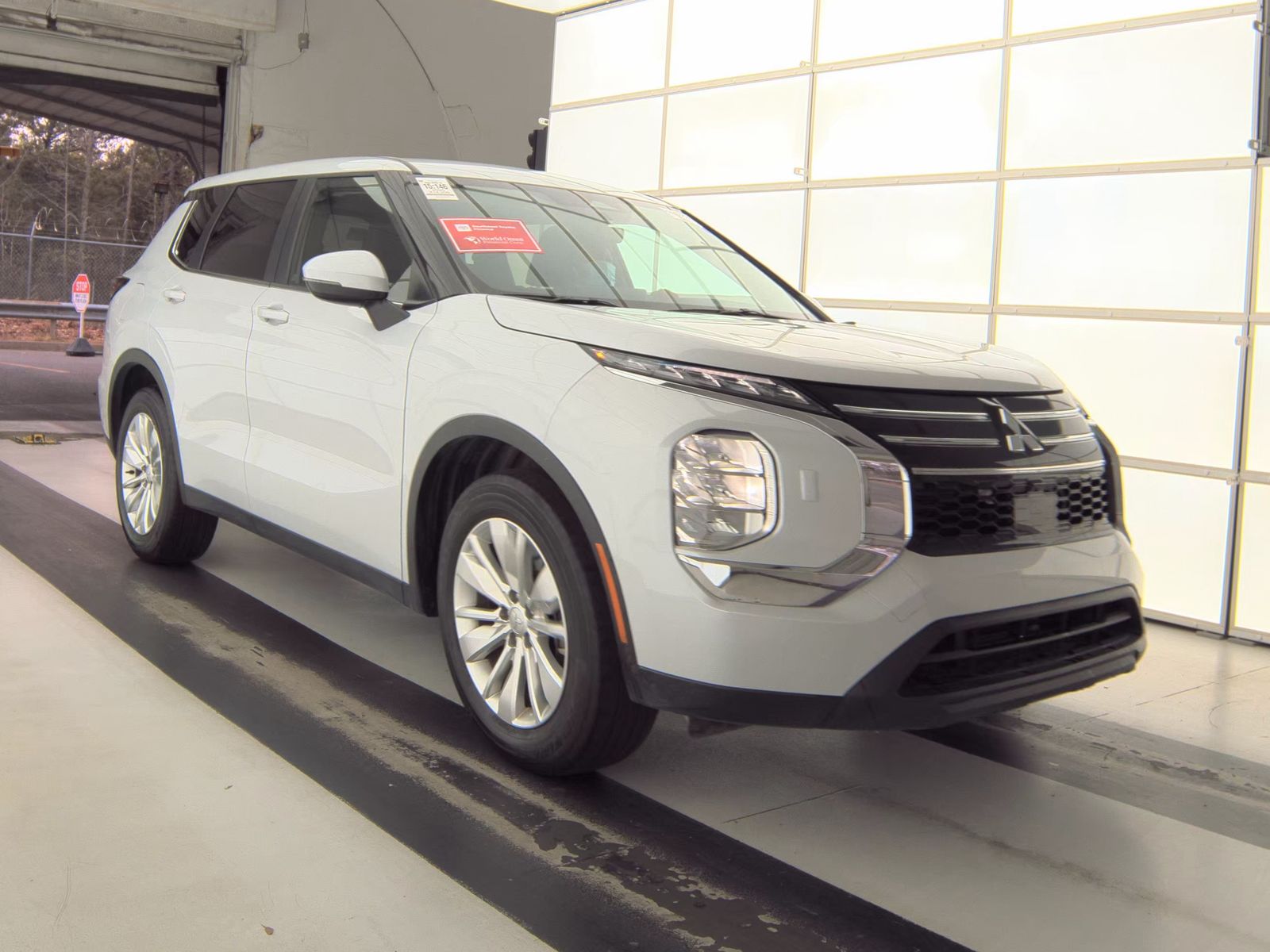 2025 Mitsubishi Outlander ES AWD