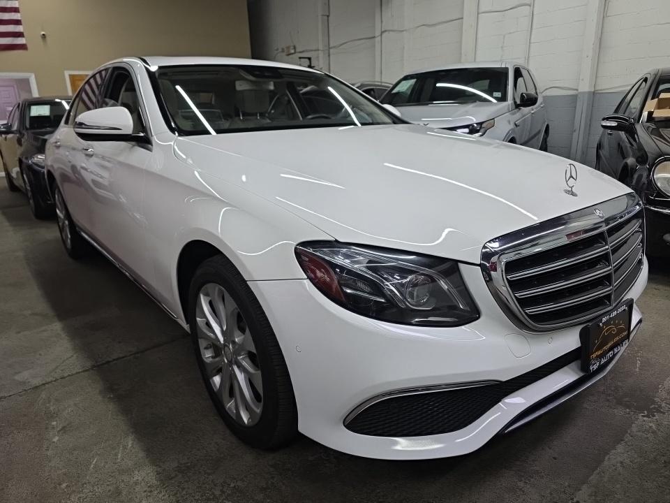 MERCEDES-BENZ E-CLASS - 4