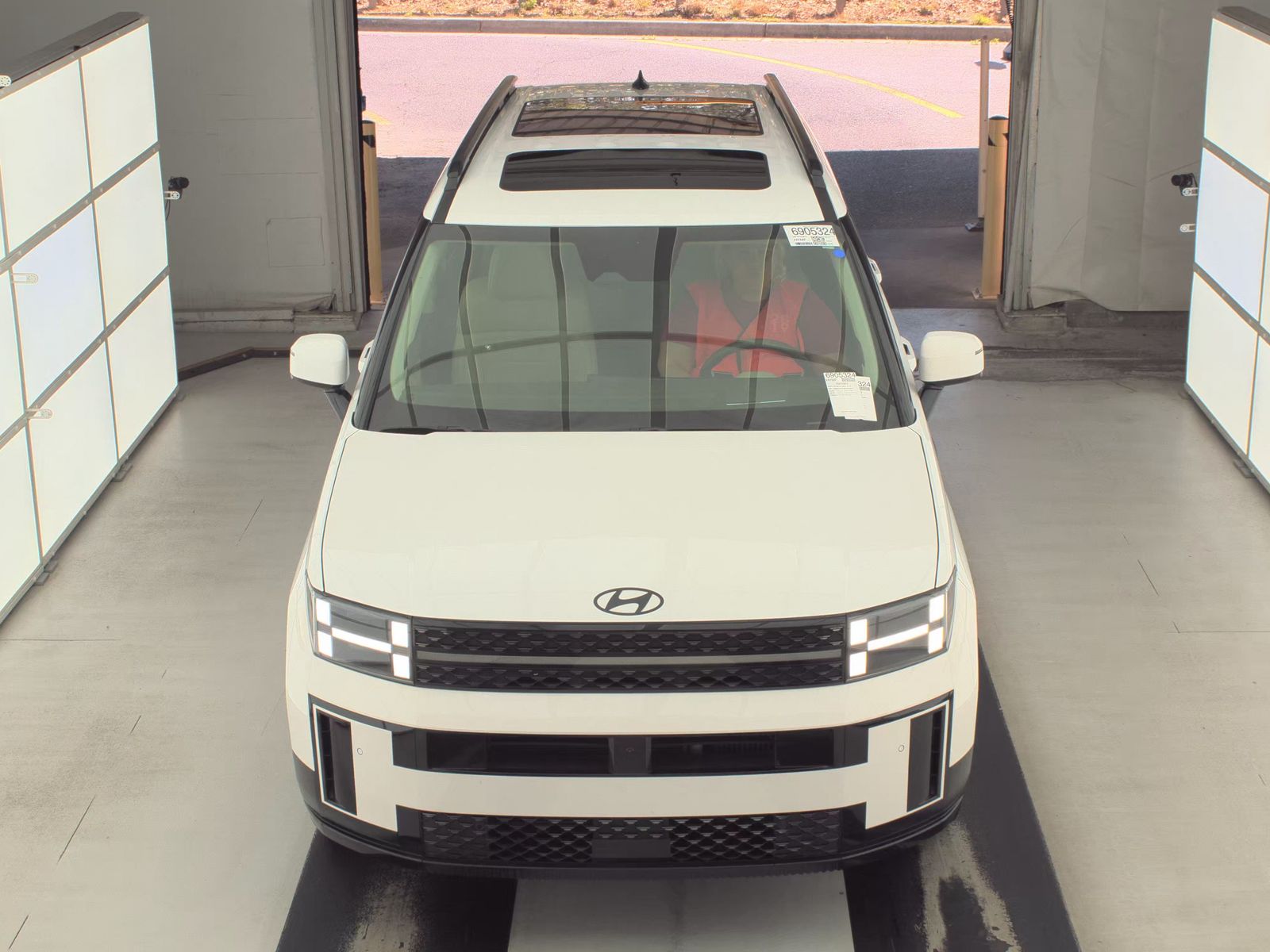 HYUNDAI CALLIGRAPH - 3