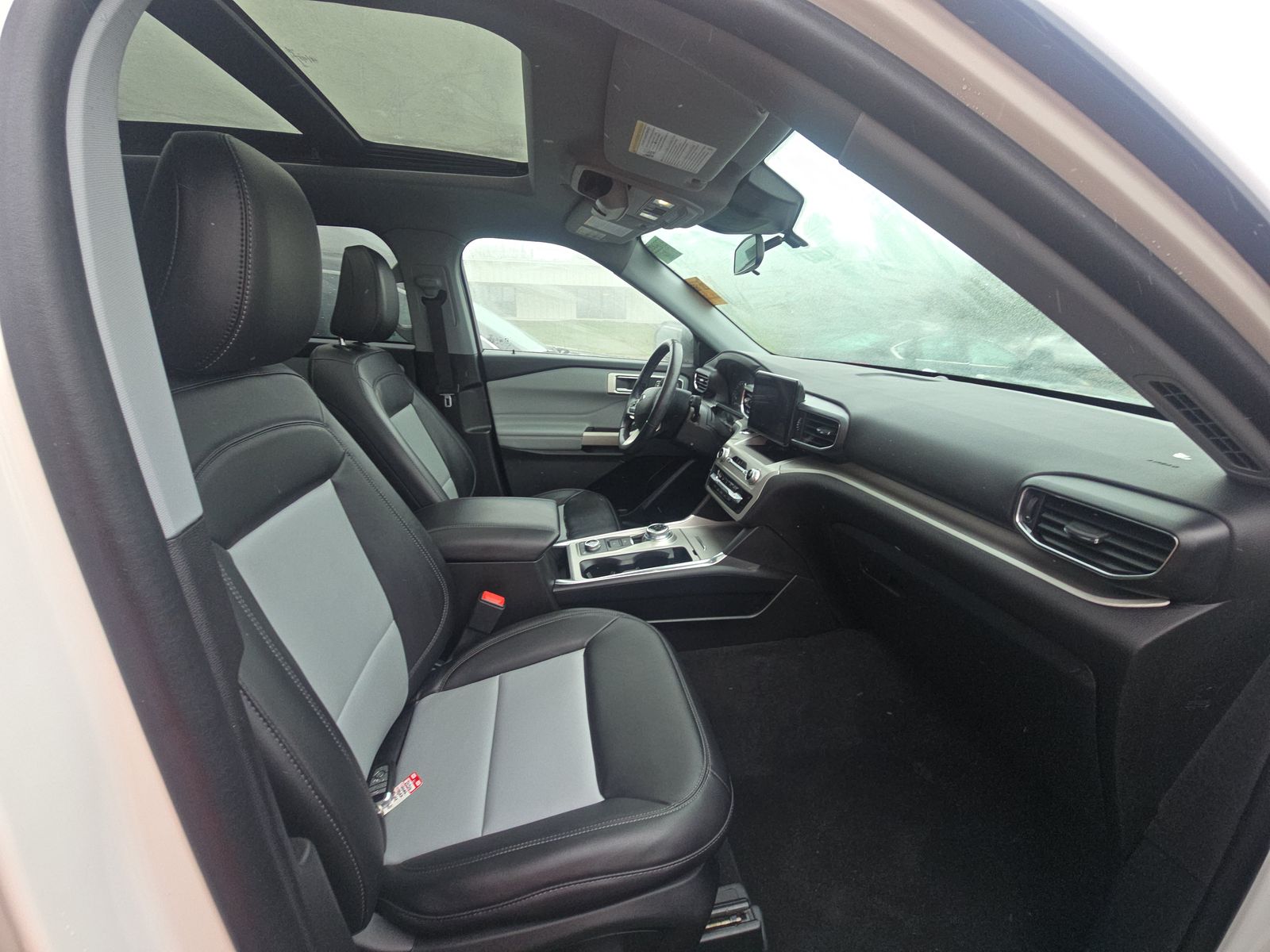 2022 Ford Explorer XLT AWD