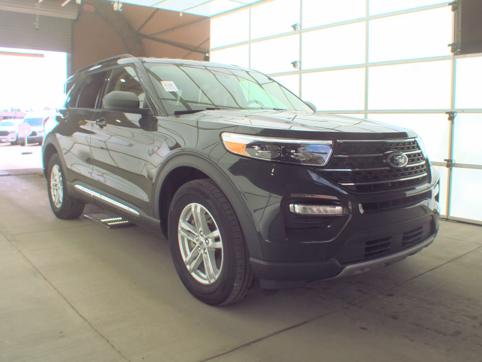 2023 Ford Explorer XLT AWD