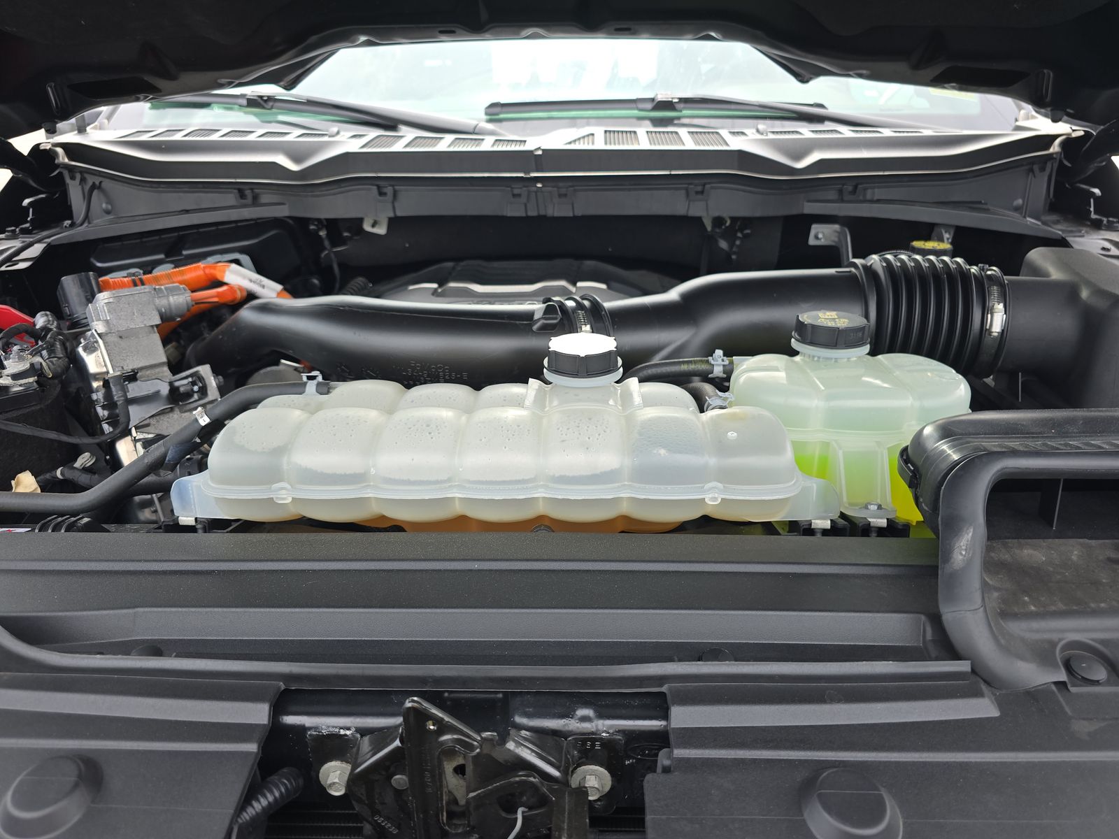 2023 Ford F-150 Hybrid Lariat AWD