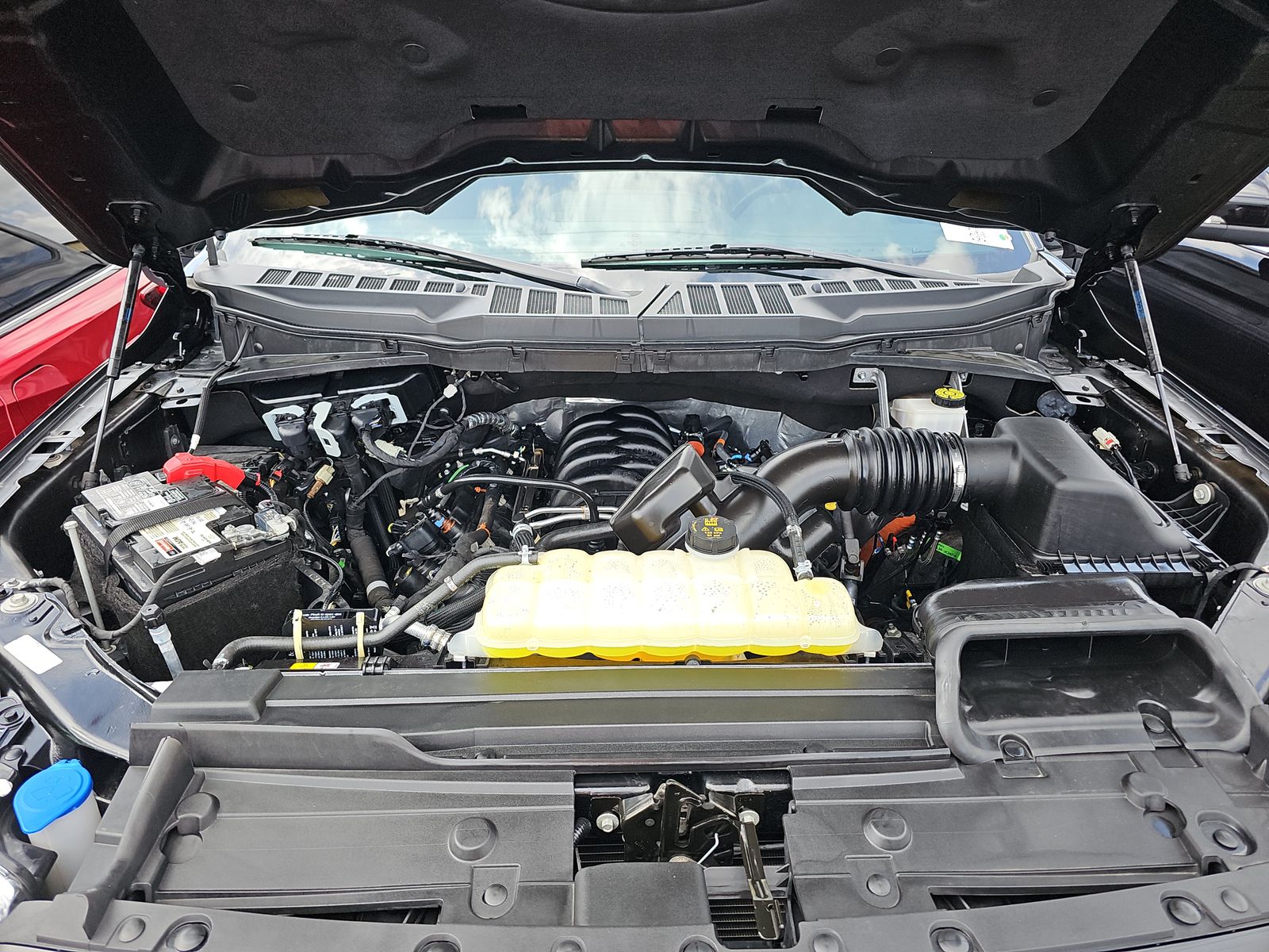 2023 Ford F-150 XLT AWD