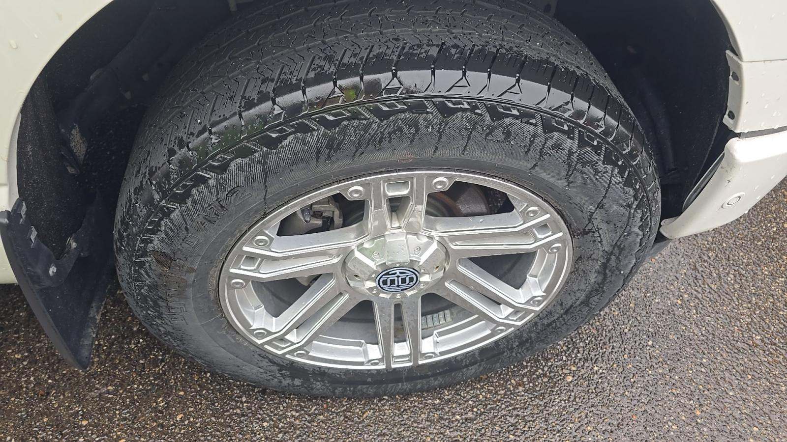 2023 Ford F-150 Platinum AWD