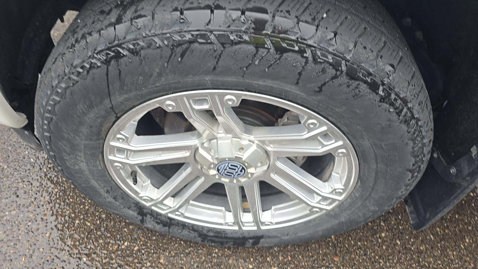 2023 Ford F-150 Platinum AWD