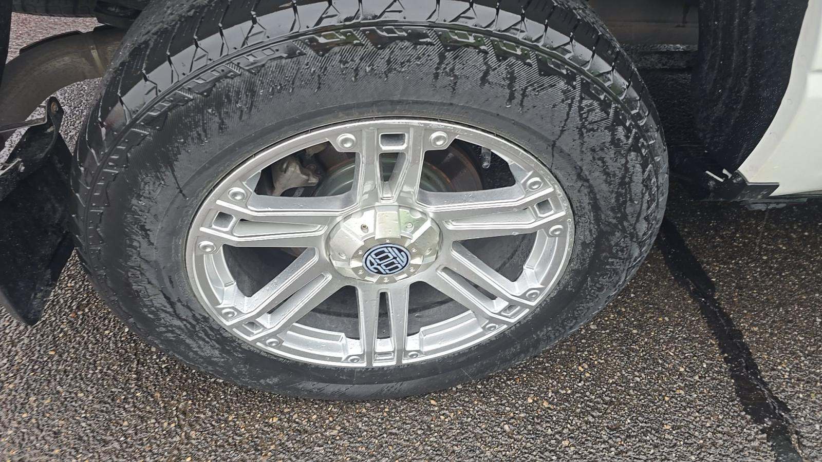 2023 Ford F-150 Platinum AWD