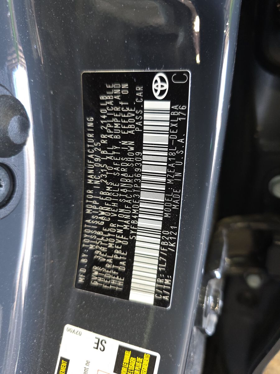 2026 Toyota Corolla LE FWD