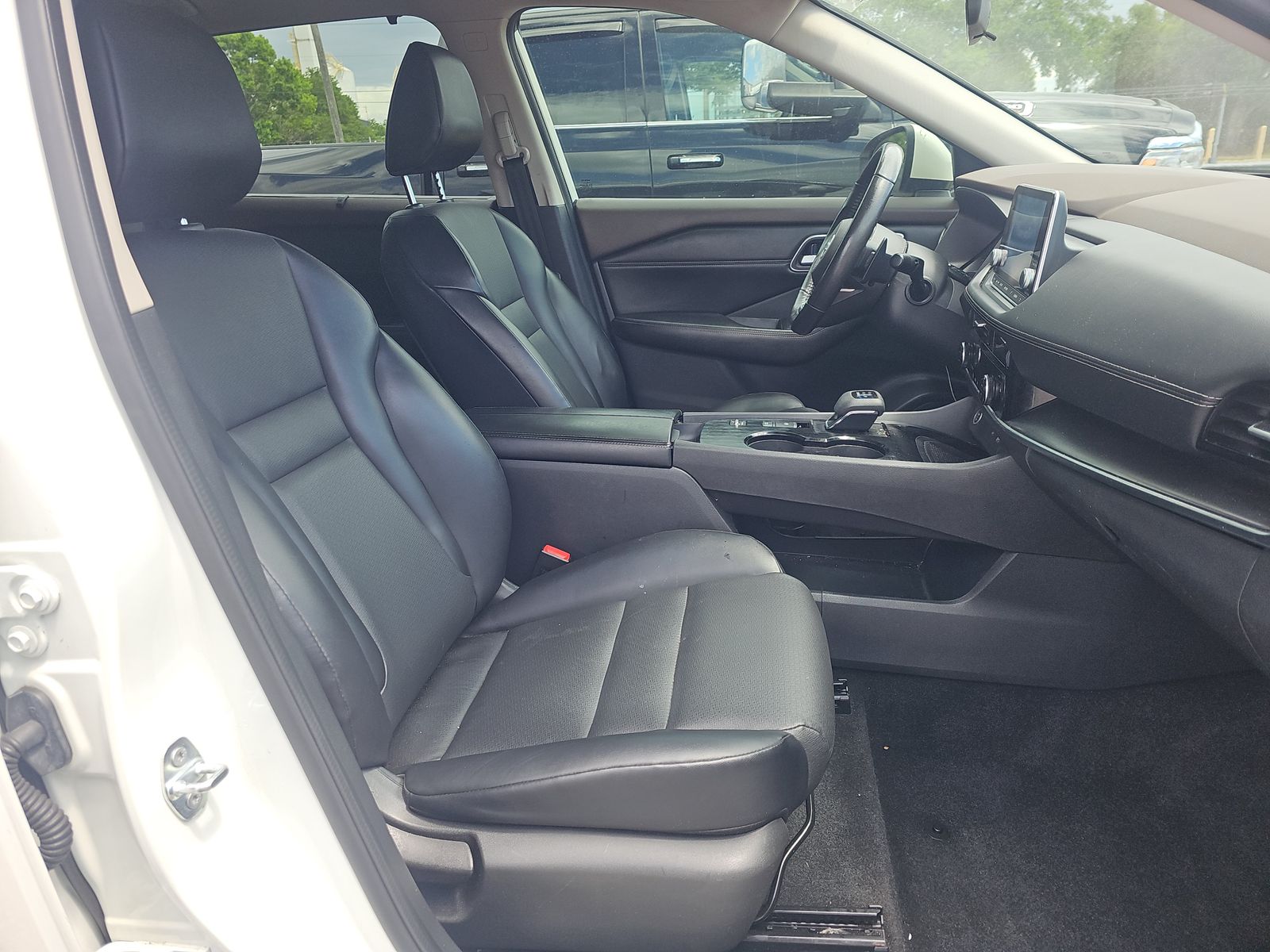 2021 Nissan Rogue SV FWD