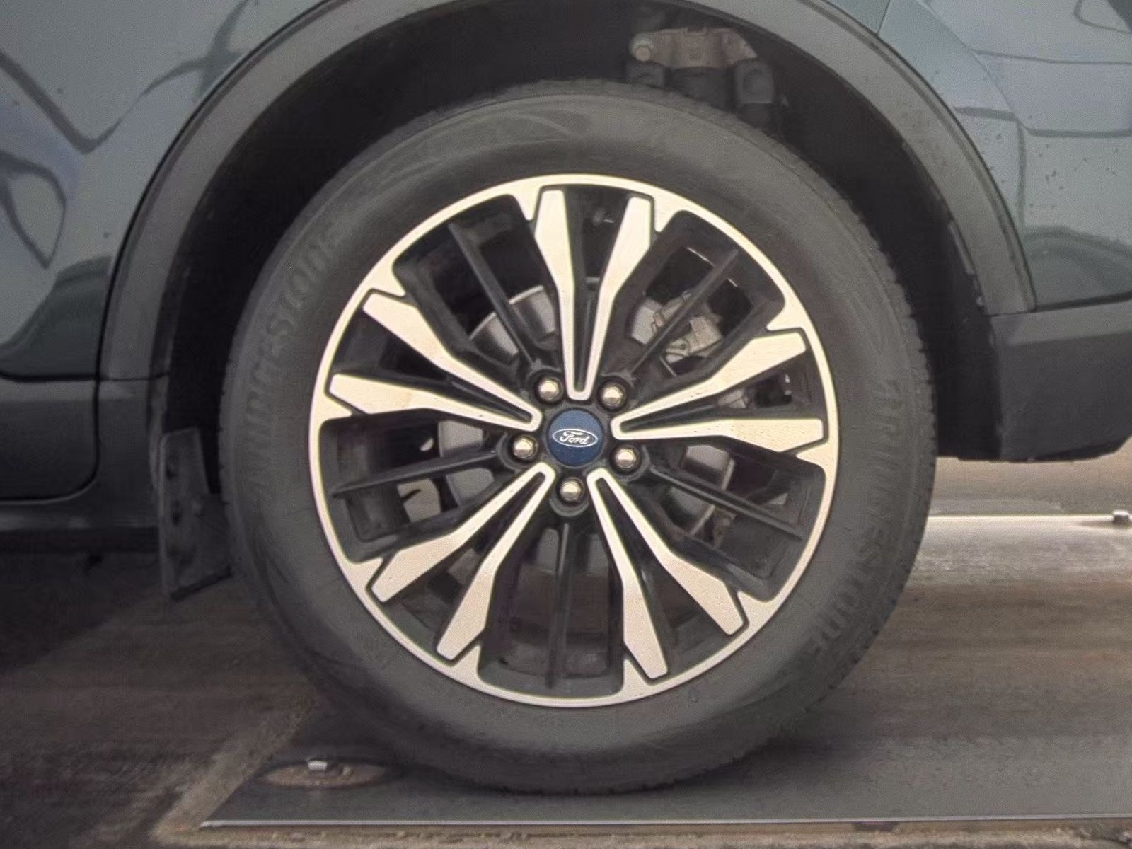 2022 Ford Escape SE FWD