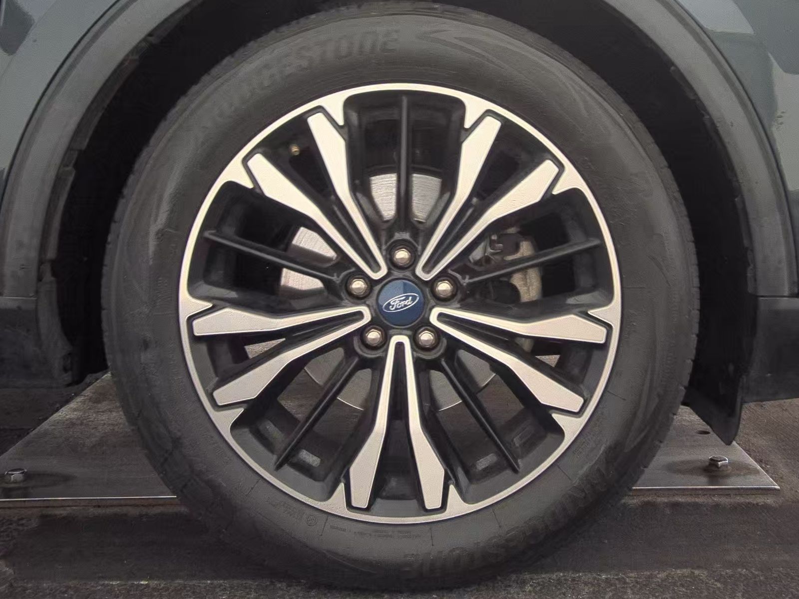 2022 Ford Escape SE FWD