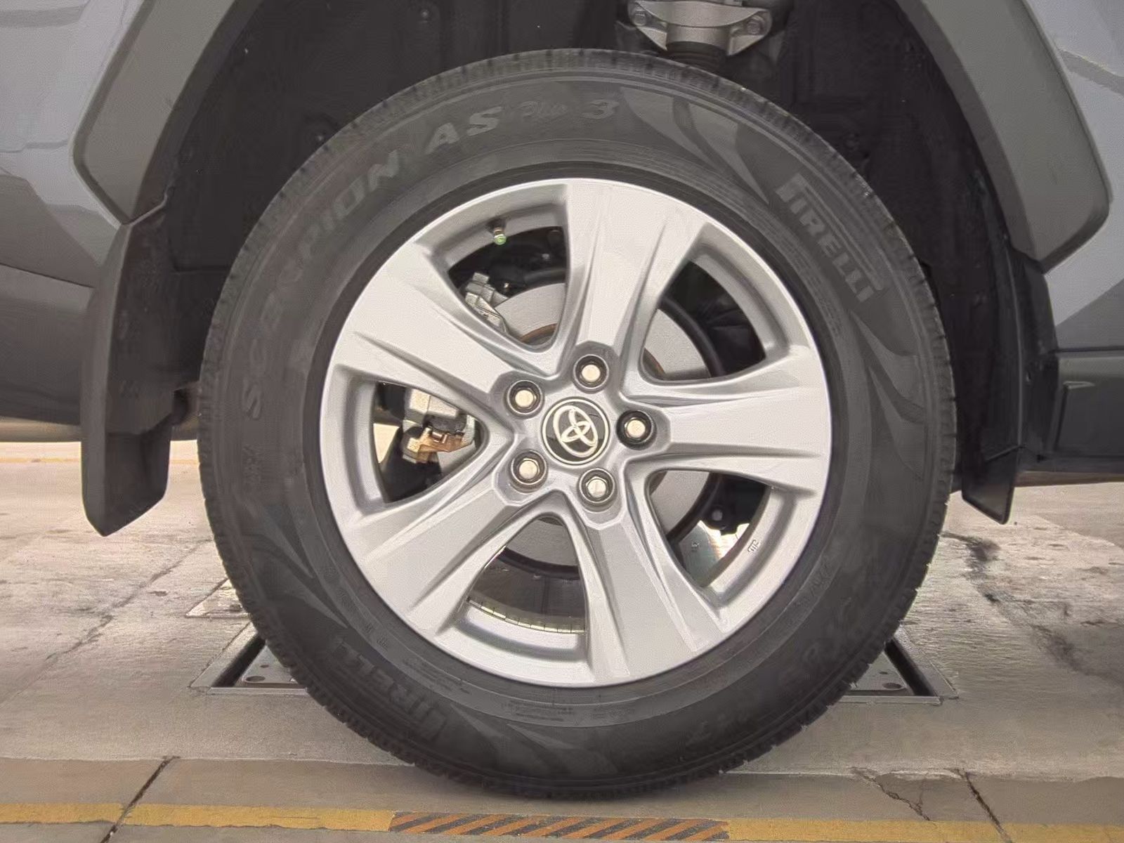 2025 Toyota RAV4 Hybrid LE AWD