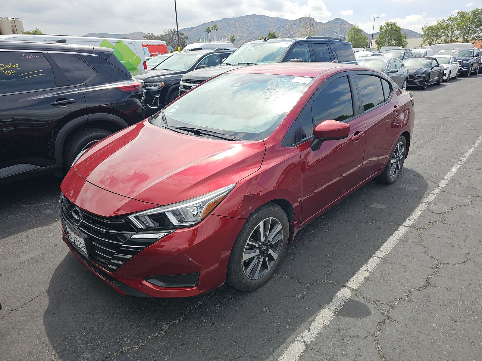 NISSAN VERSA - 1