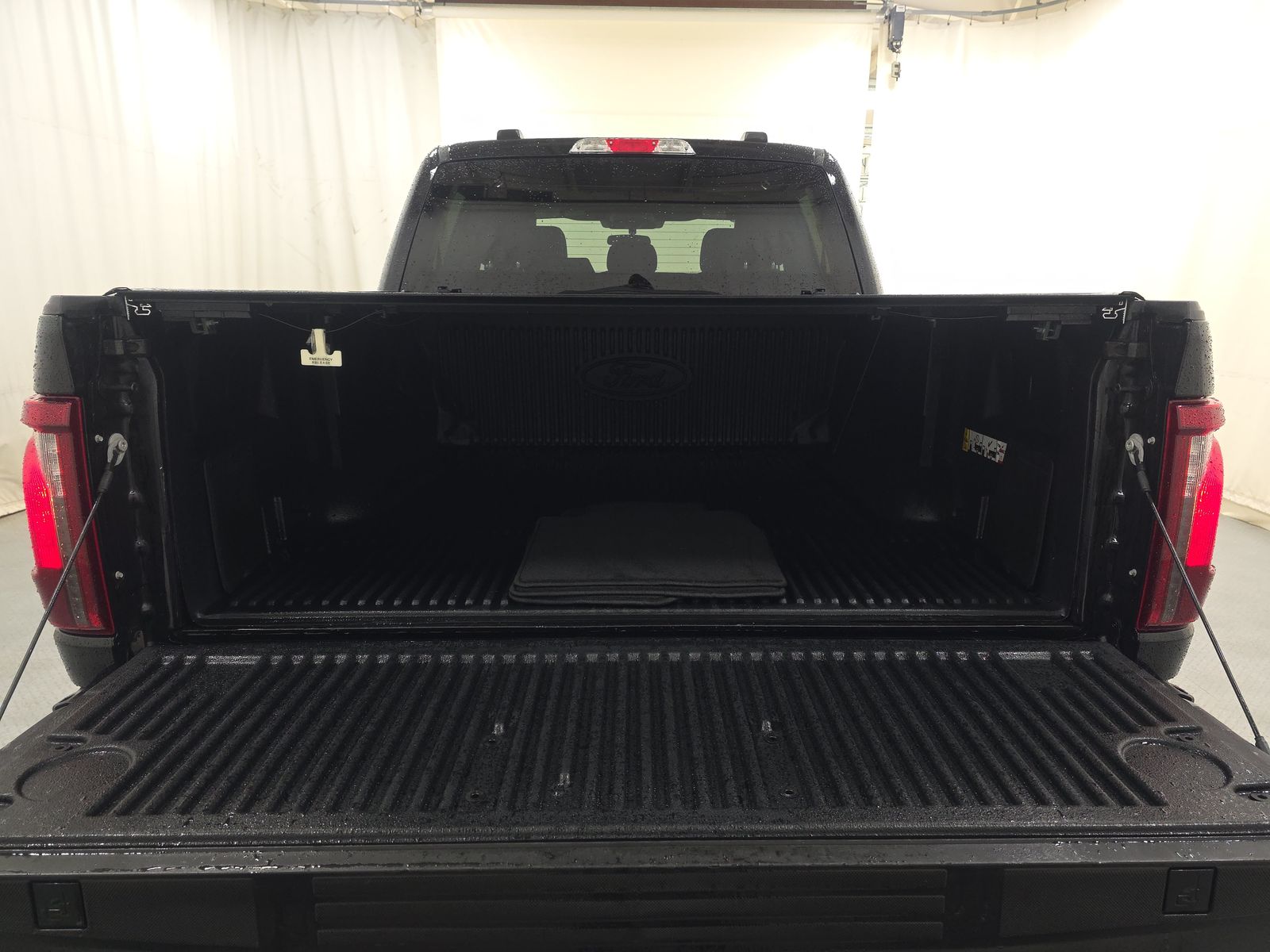 2024 Ford F-150 STX AWD