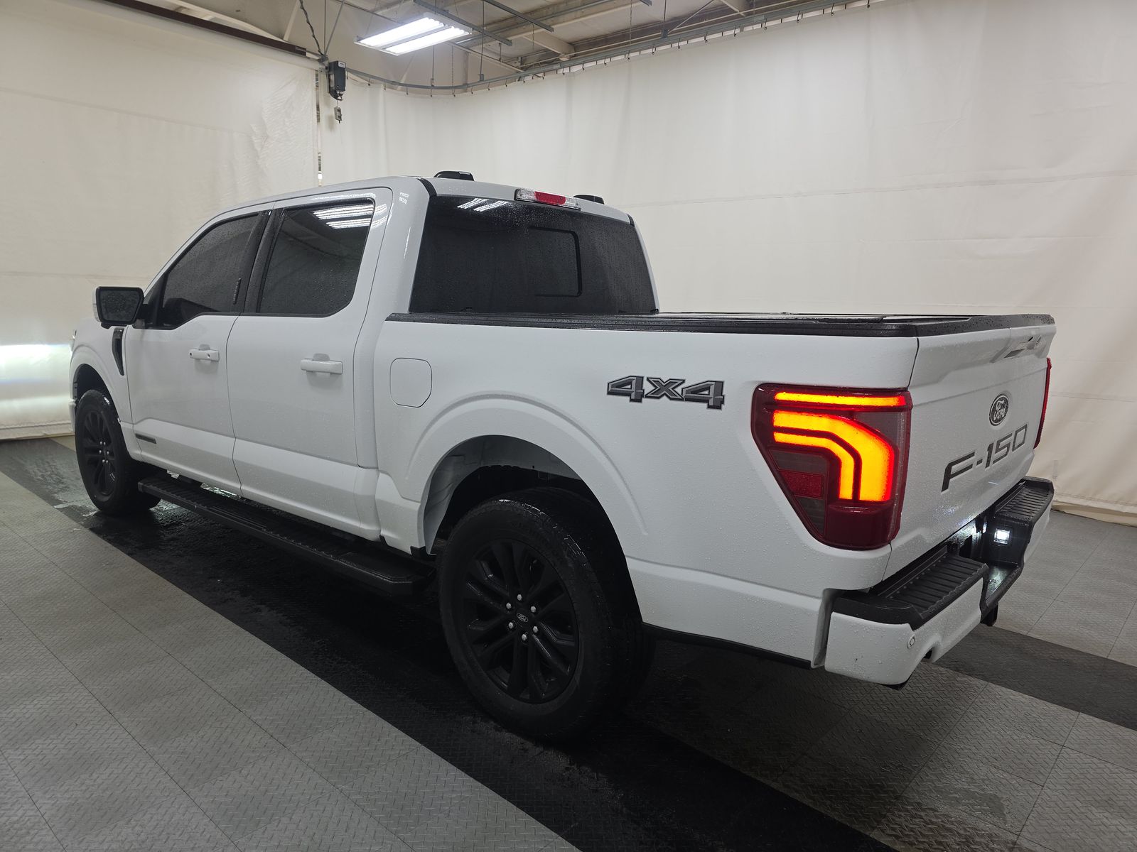 2024 Ford F-150 Hybrid Lariat AWD