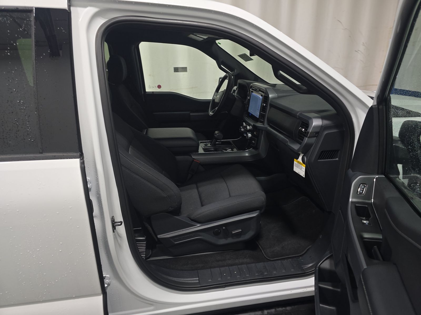 2025 Ford F-150 XLT AWD