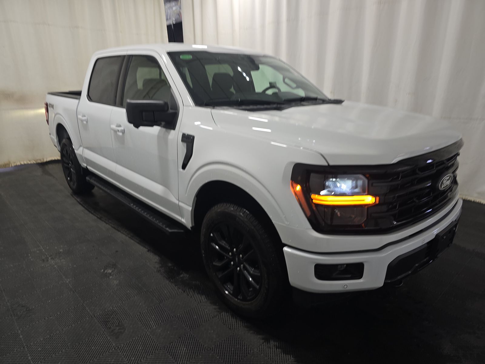 2025 Ford F-150 XLT AWD