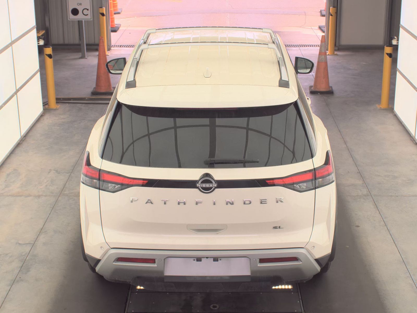 2024 Nissan Pathfinder SL FWD