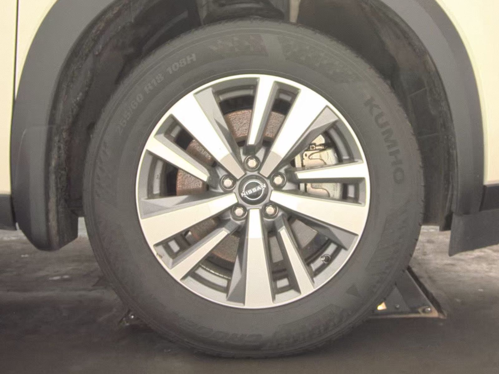 2024 Nissan Pathfinder SL FWD