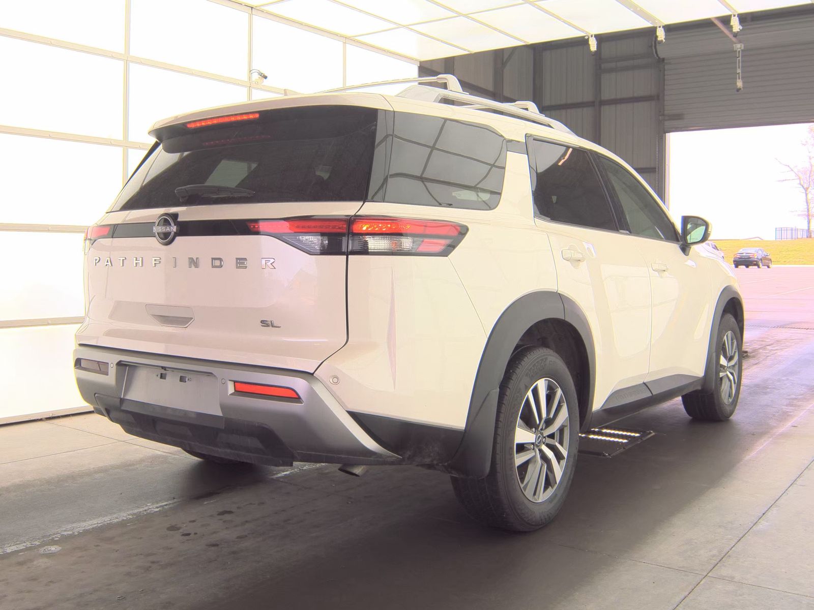 2024 Nissan Pathfinder SL FWD