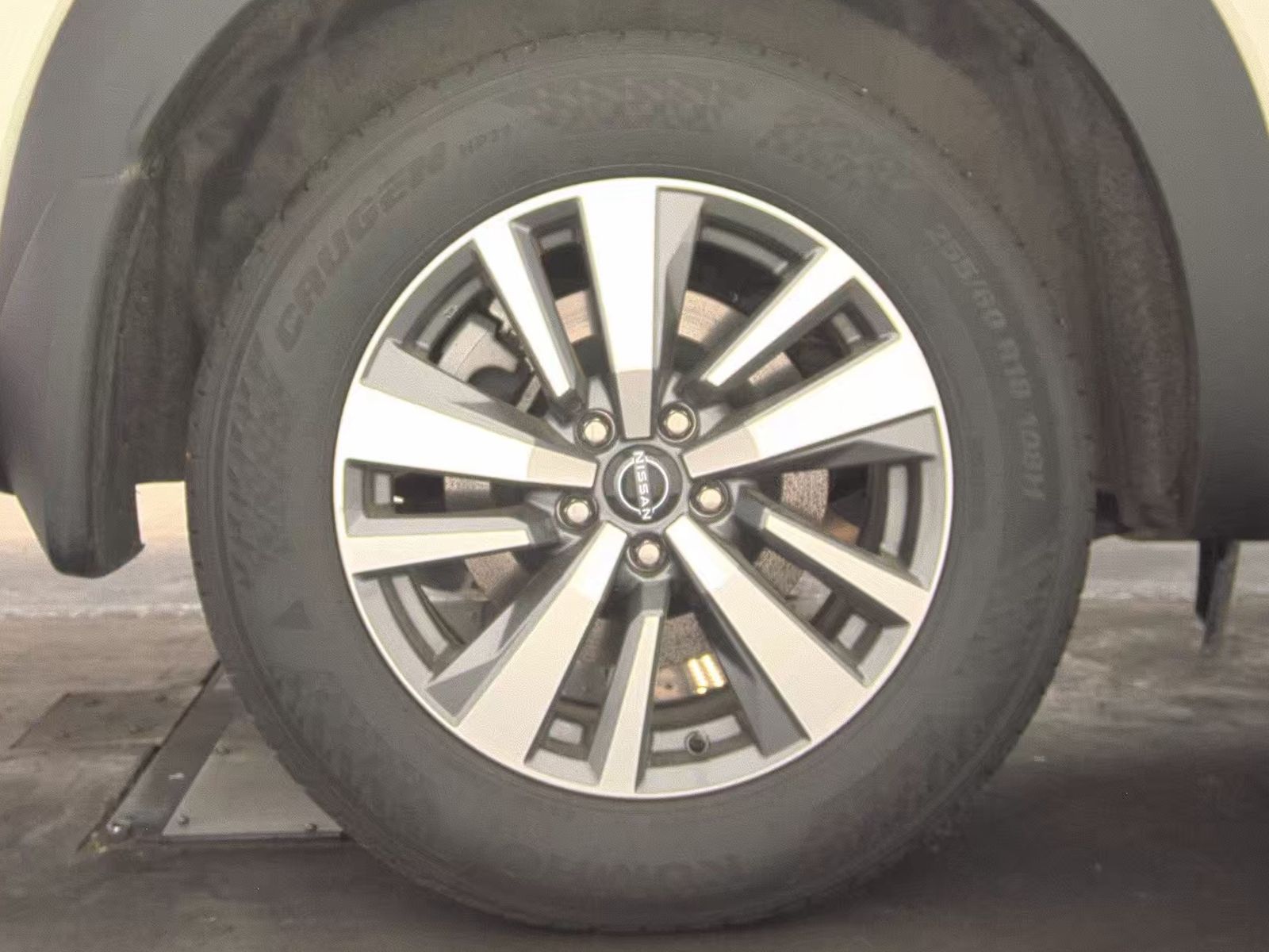 2024 Nissan Pathfinder SL FWD