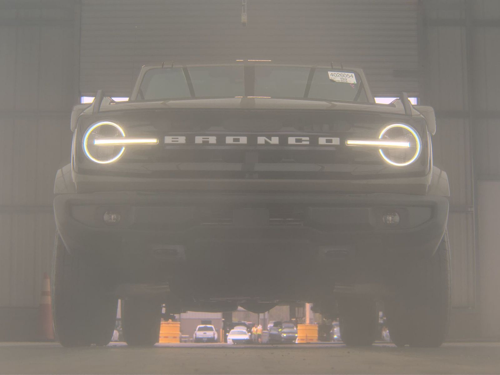 FORD BRONCO - 4
