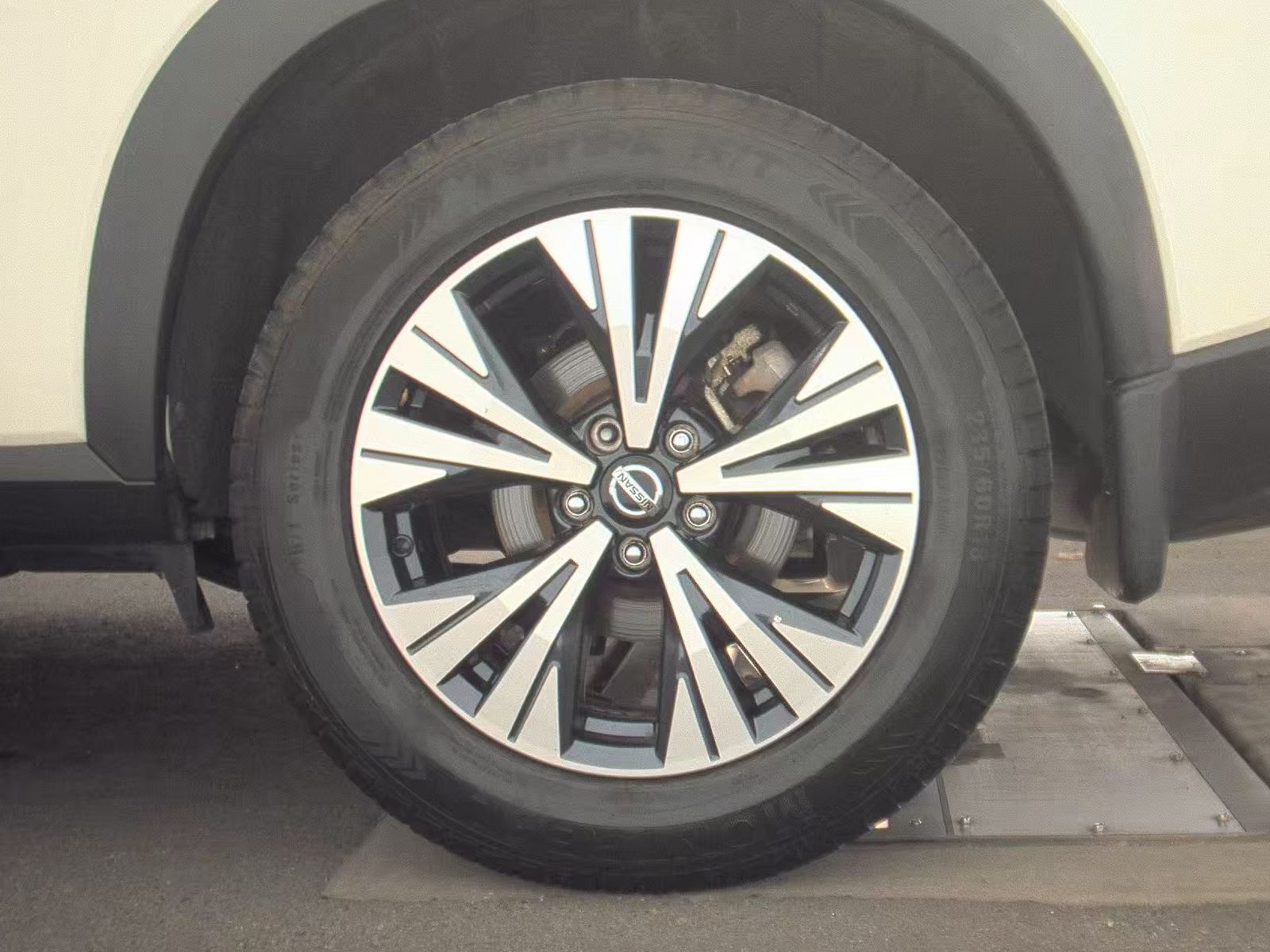 2021 Nissan Rogue SV FWD