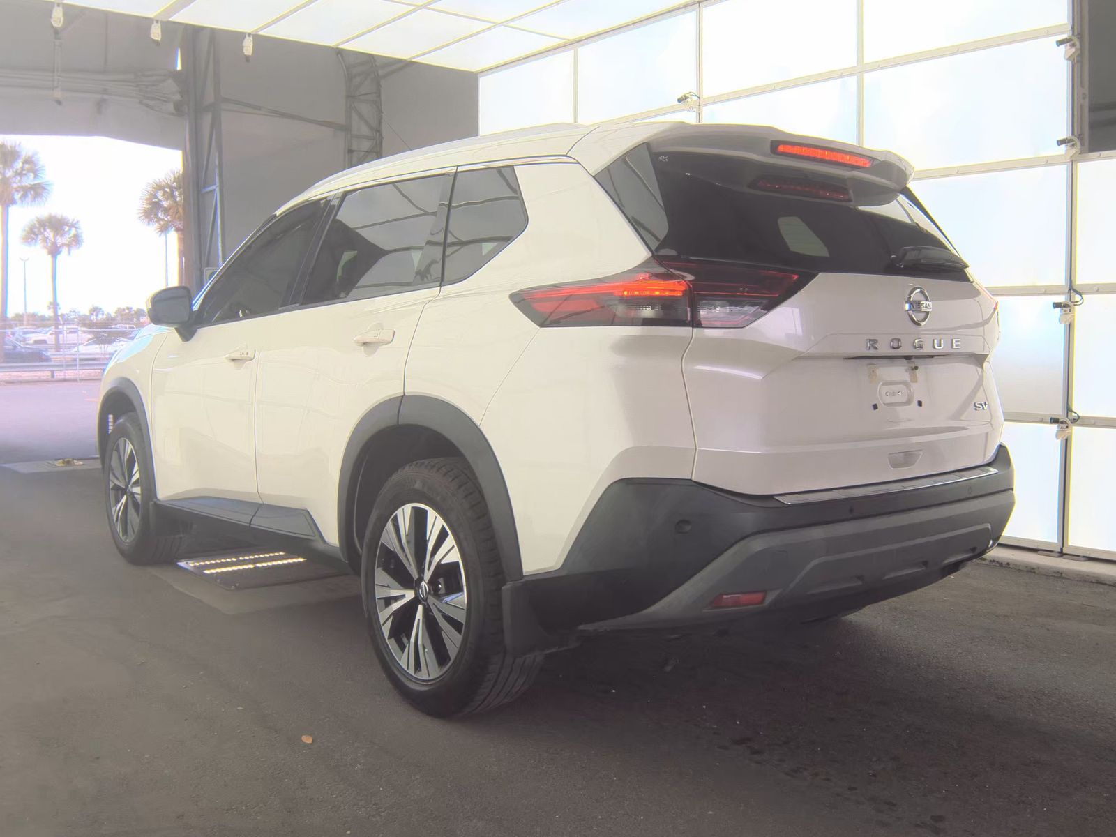 2021 Nissan Rogue SV FWD
