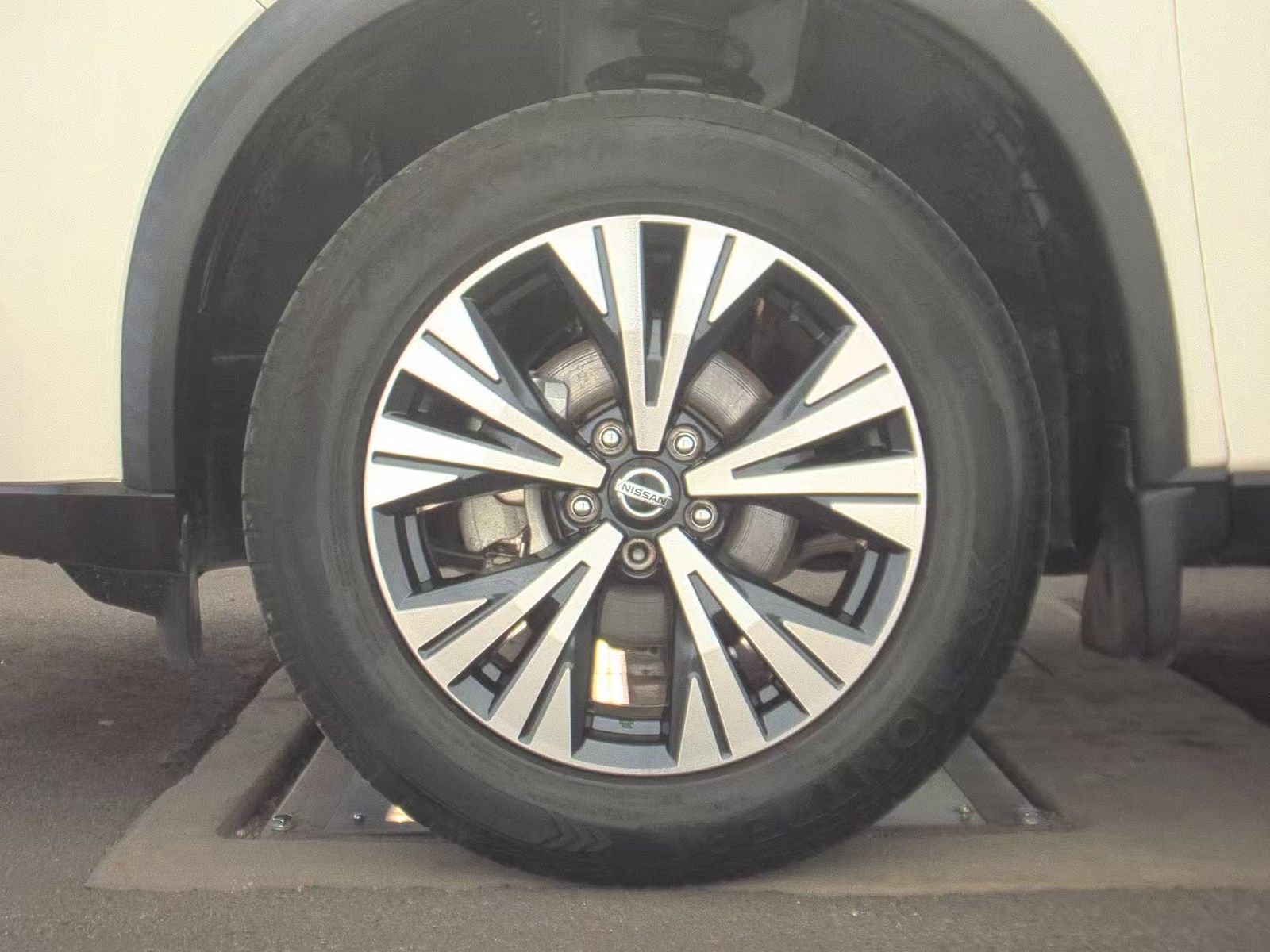 2021 Nissan Rogue SV FWD