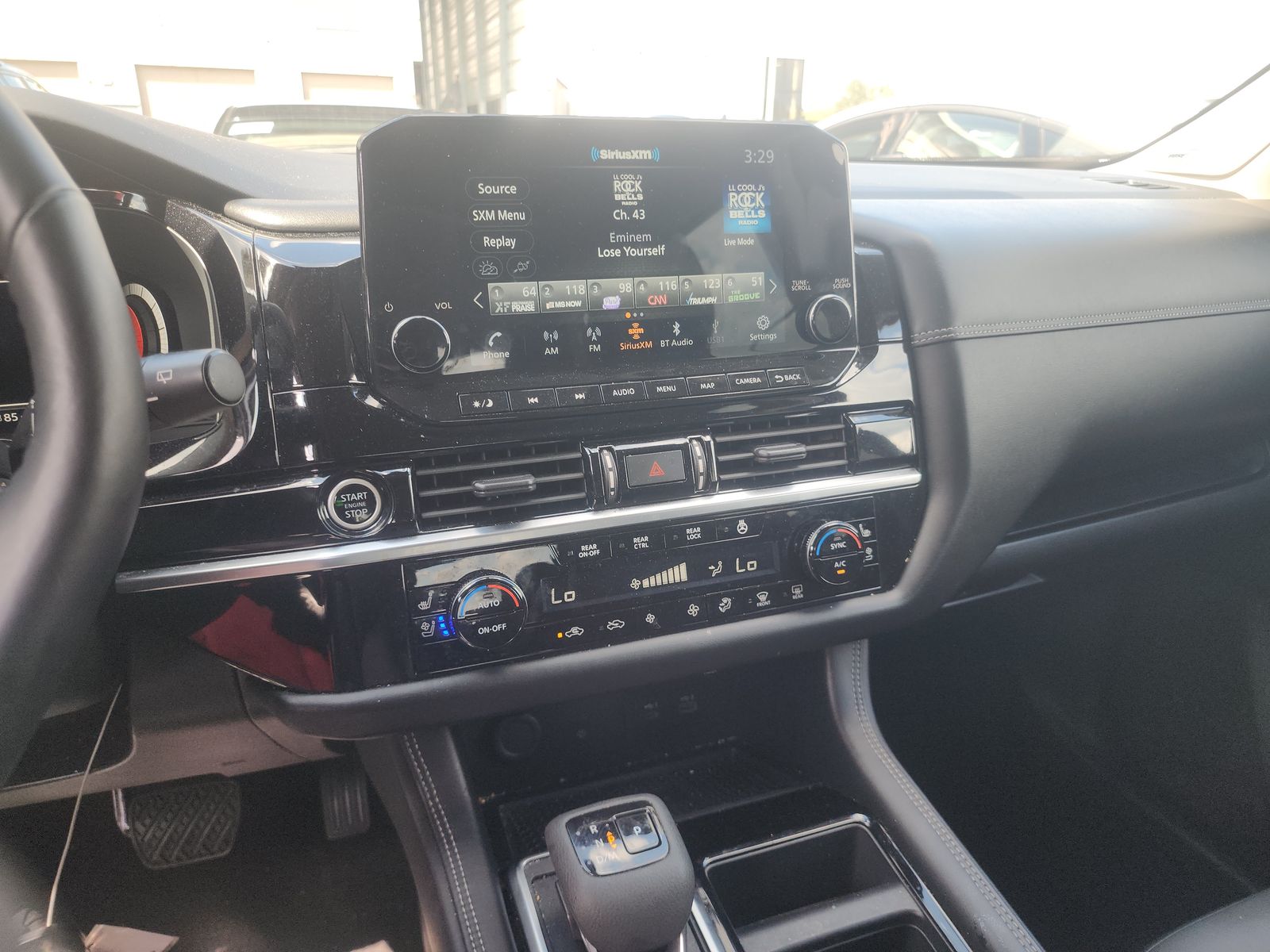 2023 Nissan Pathfinder Platinum AWD