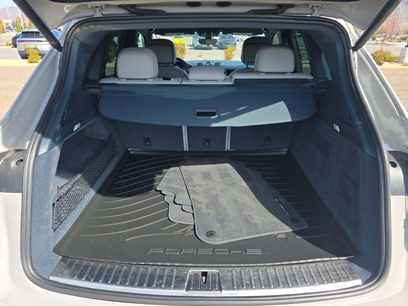 2022 Porsche Cayenne Base AWD