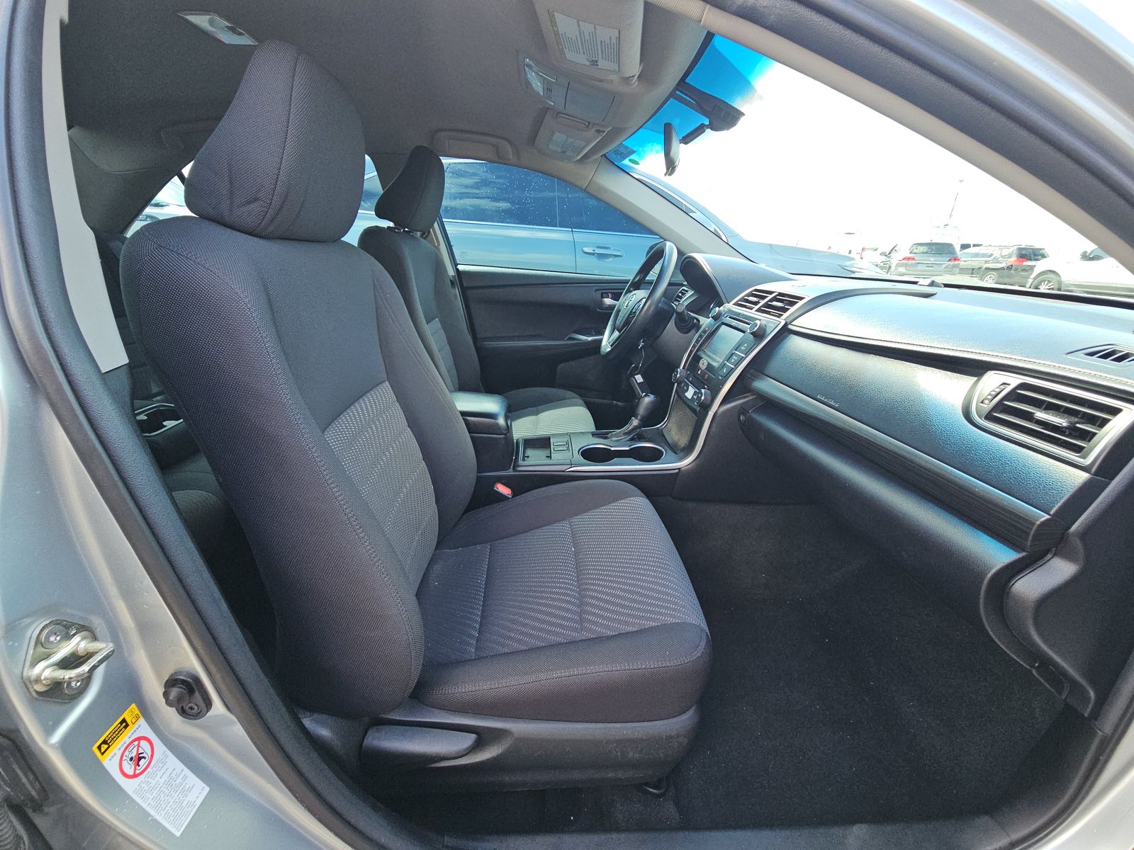 2016 Toyota Camry Hybrid XLE FWD