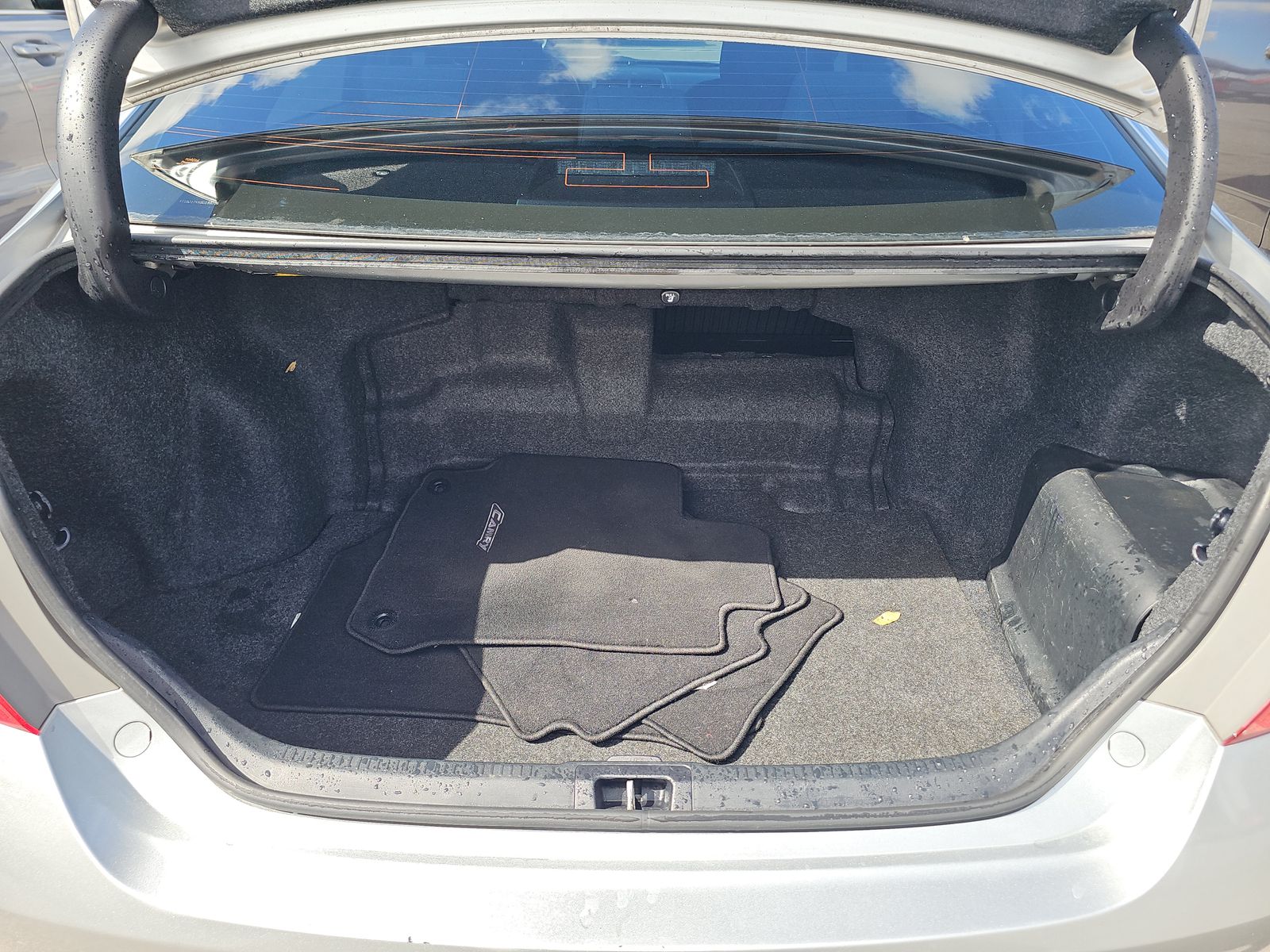 2016 Toyota Camry Hybrid XLE FWD
