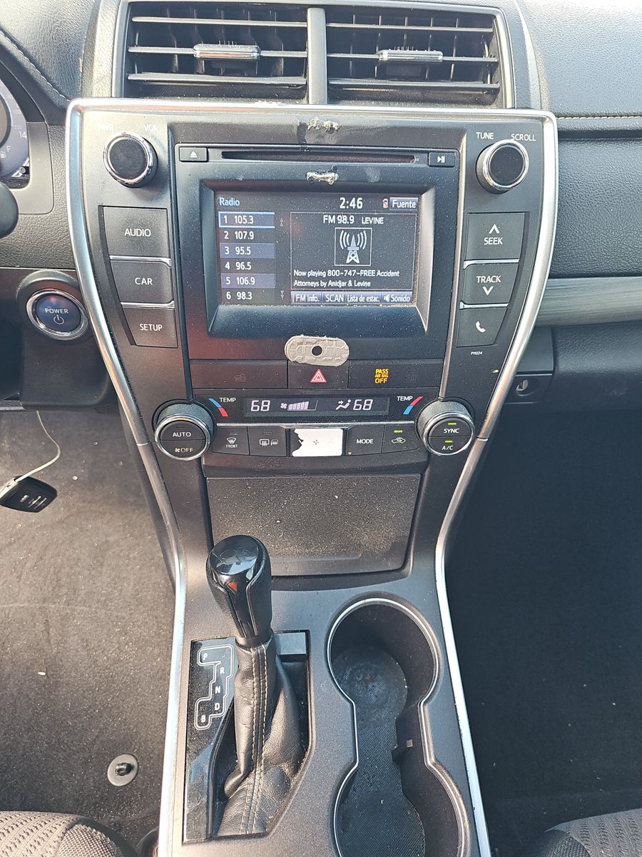2016 Toyota Camry Hybrid XLE FWD