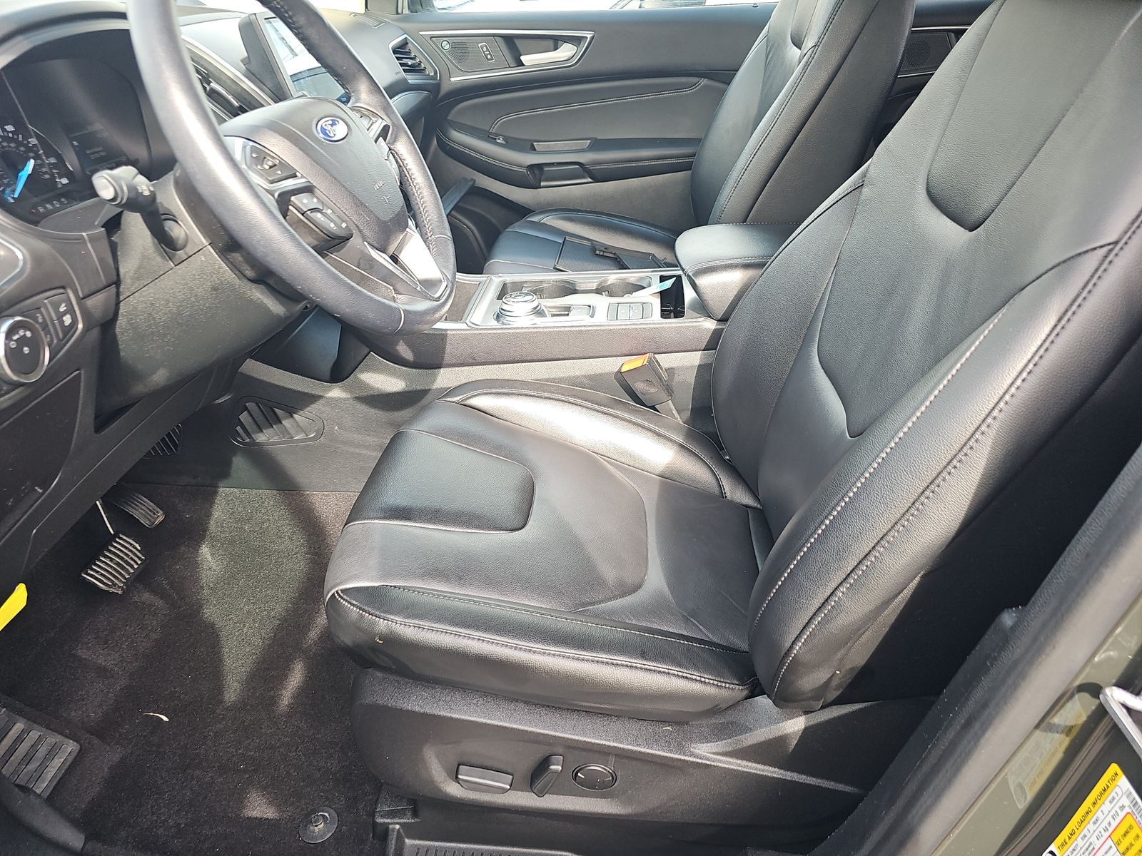 2022 Ford Edge Titanium AWD