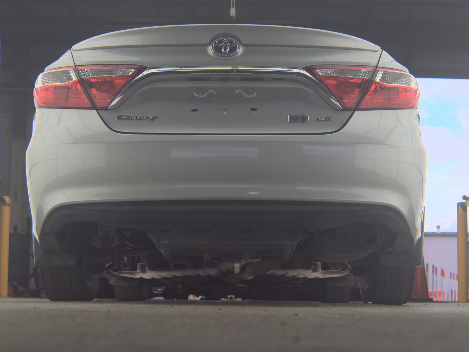 2016 Toyota Camry Hybrid XLE FWD