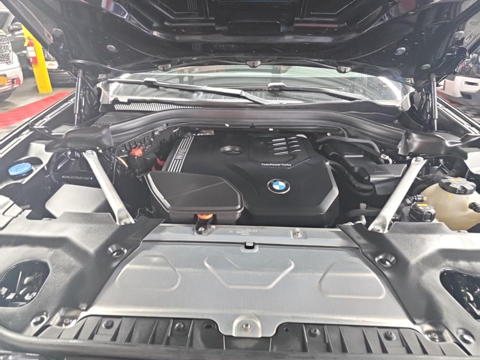 2022 BMW X4 xDrive30i AWD