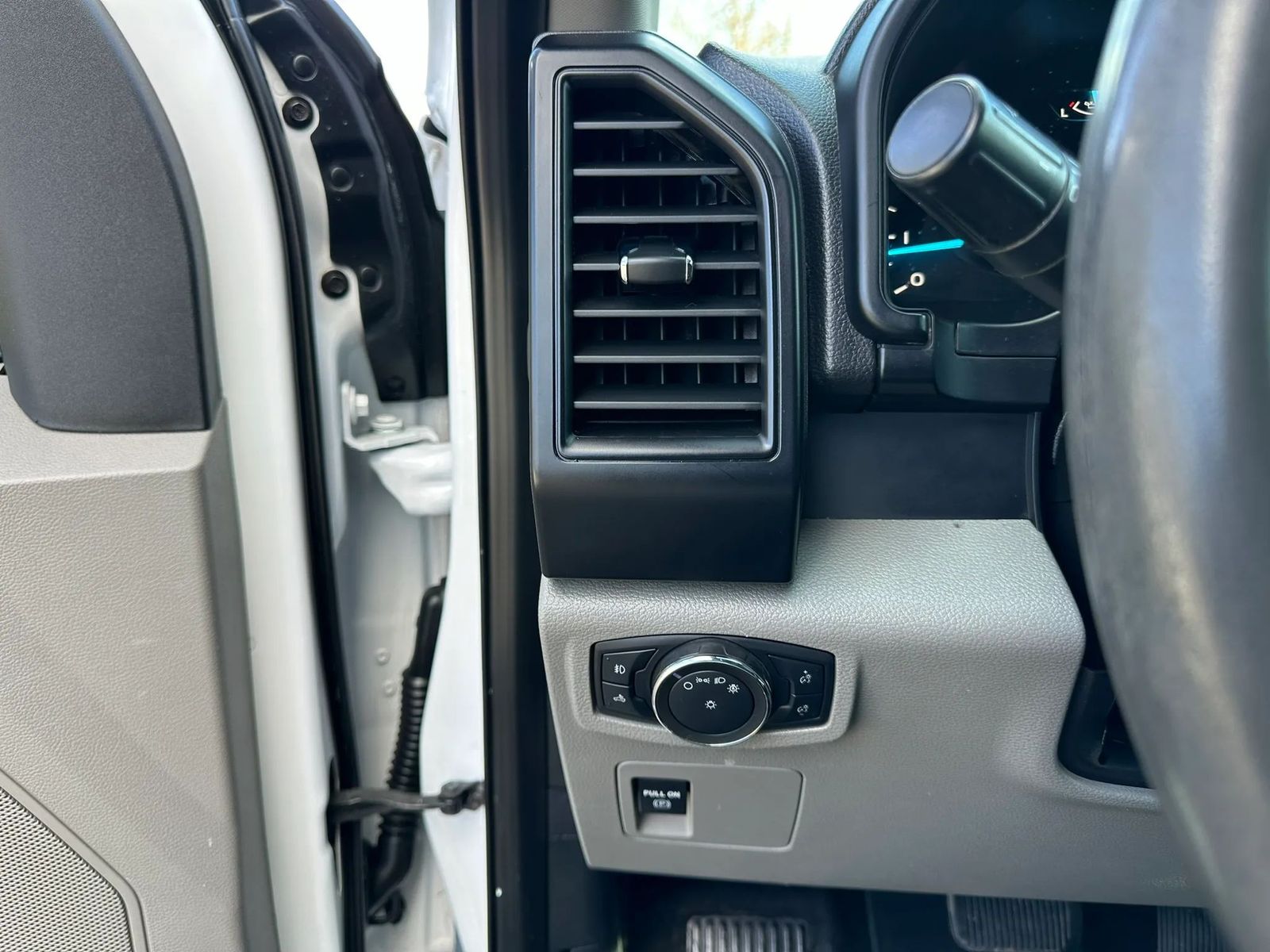 2020 Ford F-150 XL RWD