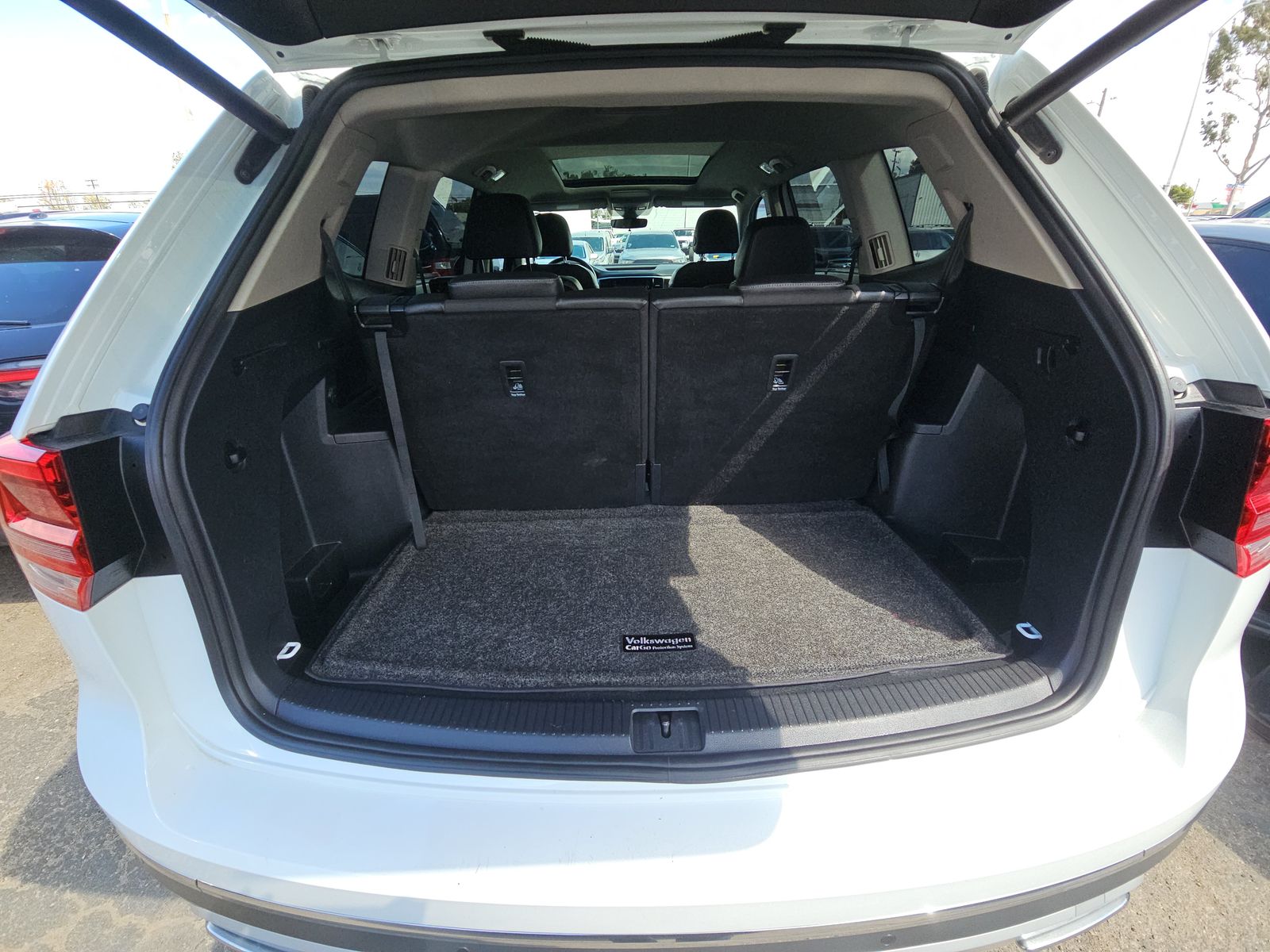 2018 Volkswagen Atlas 3.6L SEL Premium AWD