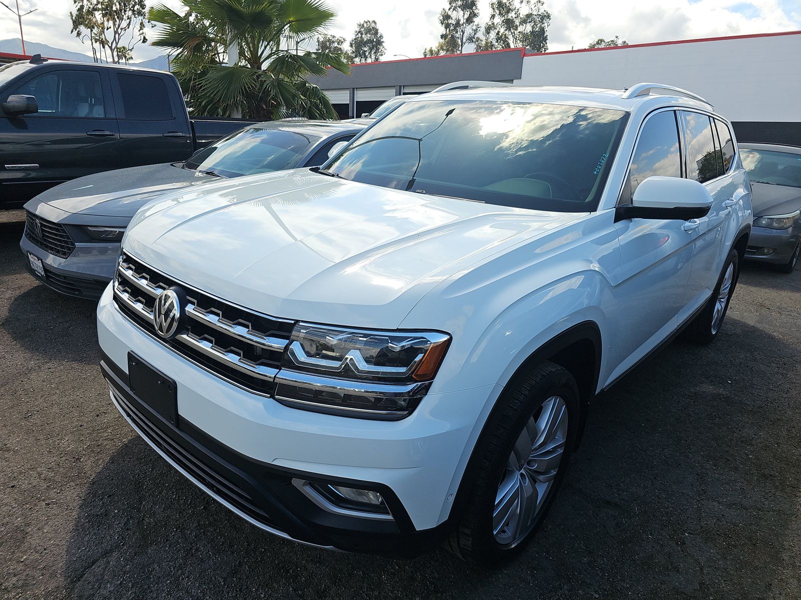 2018 Volkswagen Atlas 3.6L SEL Premium AWD