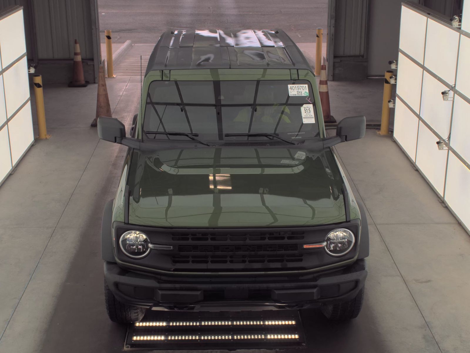 FORD BRONCO - 3