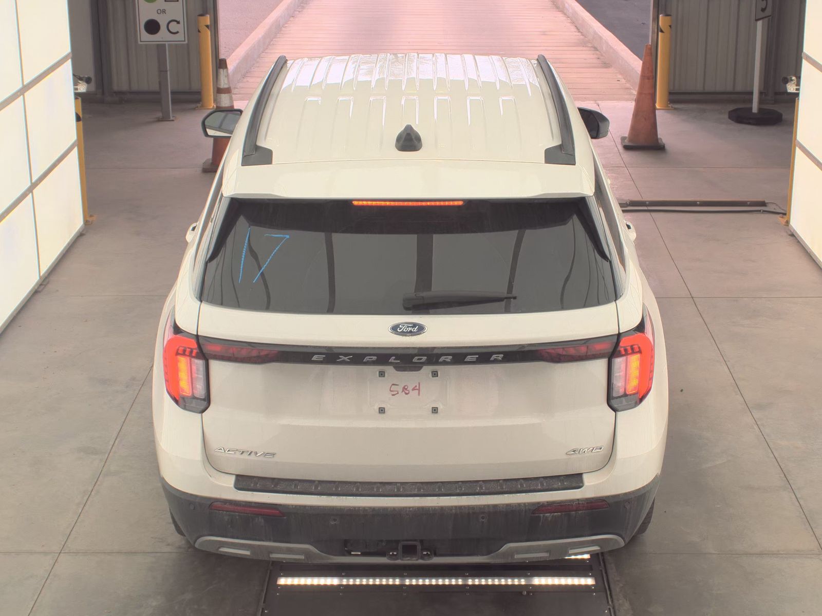 FORD EXPLORER - 7