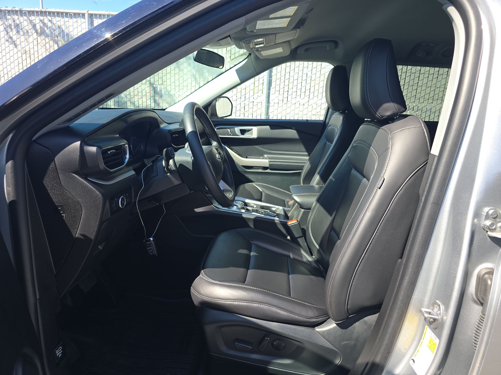 2023 Ford Explorer XLT AWD