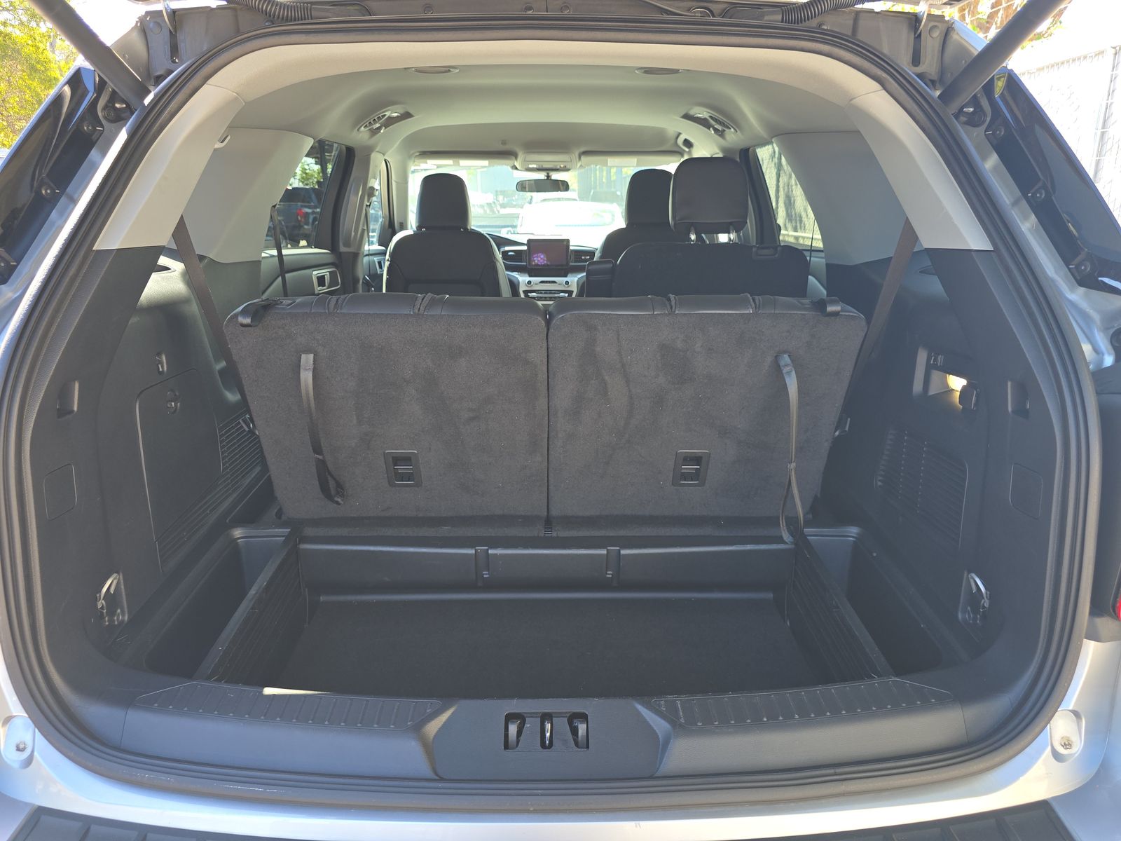 2023 Ford Explorer XLT AWD